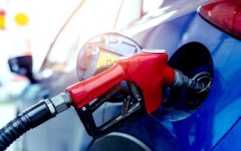 Valor da gasolina nas bombas é o maior do século