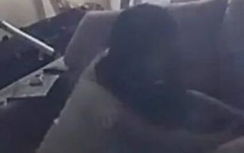 Vídeo: mãe flagra babá sufocando o filho de apenas cinco meses