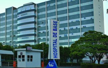 Vítima de enxadada tem parte do crânio removida e guardada na barriga