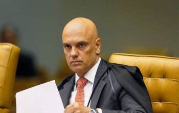 Moraes rejeita recurso da PGR e mantém inquérito sobre fala de Bolsonaro
