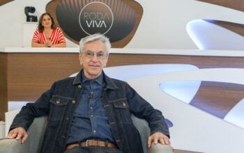 Caetano Veloso declara voto em Lula no Roda Viva