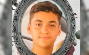 Adolescente morre após tomar choque elétrico ao usar o celular carregando na tomada