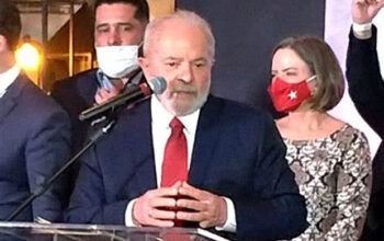 Ampla maioria dos evangélicos prefere Lula a Bolsonaro, diz Datafolha