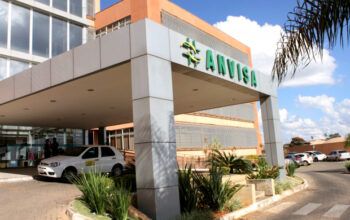 Anvisa relata novas ameaças e pede proteção da PF para diretores após aprovar vacinação de crianças