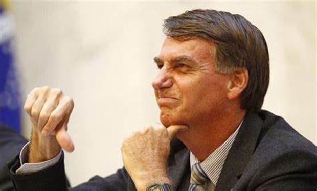 Bolsonaro provoca Moro: “Esse Não aguenta 10 segundos de debate”