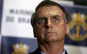 Bolsonaro volta a atacar Anvisa e quer autorização dos pais e receita médica para vacinar crianças