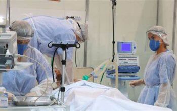 Brasil volta a registrar média diária de mortes por Covid acima de 100