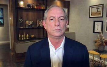 Ciro Gomes é aconselhado a desistir de candidatura após ser alvo de operação da PF