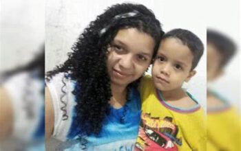 Criança chora após ser acusada injustamente de roubar lápis de R$ 1,99