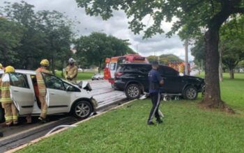 Delegado da PF foge após bater viatura e deixar vítima em estado grave