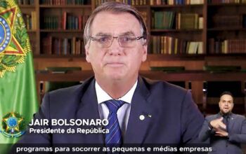Em discurso, Bolsonaro defende governo e critica passaporte vacinal