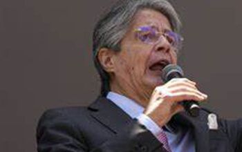 Equador torna obrigatória a vacinação contra a covid-19, inclusive para crianças