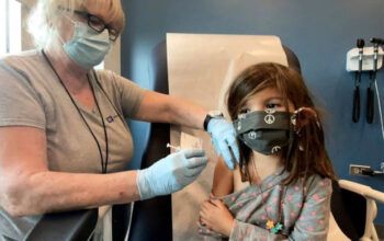 Estados contestam Bolsonaro e não exigirão receita para vacinar crianças