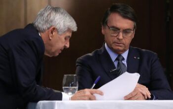 General Heleno cria novas regras para uso de redes sociais do governo