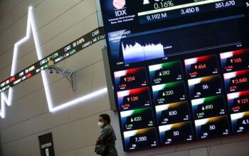 Ibovespa fecha em queda com inflação nos EUA e política do Fed no radar; dólar sobe