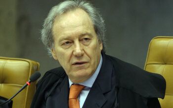 Lewandowski manda governo apresentar plano de vacinação de crianças