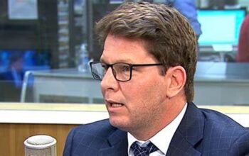 Mario Frias diz que mulher e filha são barradas em hotel  “porque não tinham essa porcaria do passaporte de vacinação”