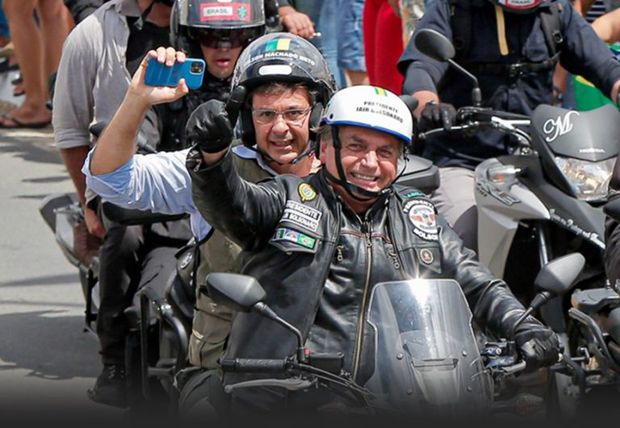 Passeios de moto de Bolsonaro custaram R$ 5 milhões aos cofres públicos