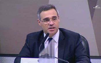 Plenário do Senado confirma André Mendonça como novo ministro do STF