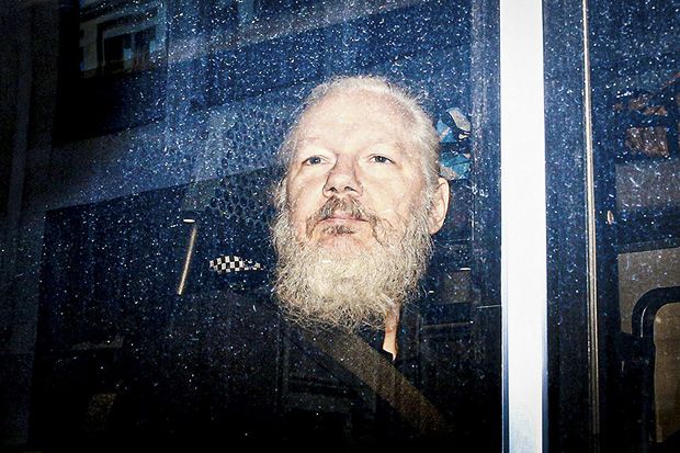 Tribunal britânico decide que Assange será extraditado para os EUA
