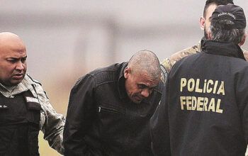 Adélio bomba nas redes após Queiroga culpá-lo por “dores abdominais” de Bolsonaro