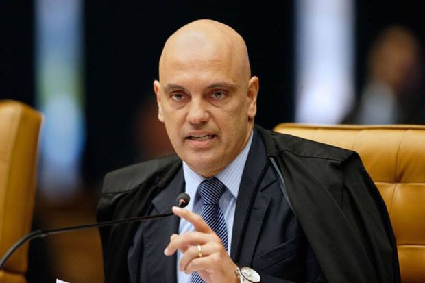 Alexandre de Moraes nega análise do pedido de Bolsonaro em plenário