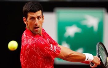 Antivacina, Djokovic é retido ao tentar entrar na Austrália