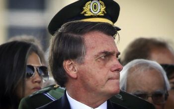 Após Bolsonaro reclamar, Exército prepara nota esclarecendo vacina