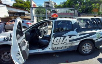 Armados com fuzil atiradores executam presos e ferem policial na frente do Fórum de Justiça