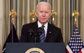 Biden chama repórter da Fox News de “estúpido fdp” em coletiva de imprensa