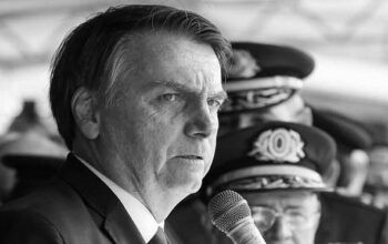 Bolsonaro diz que “poderio ditatorial” tem favorecido a esquerda