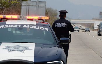 Bolsonaro sinaliza que pode suspender aumento a policiais