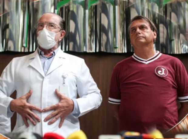 'Camarão mal mastigado obstruiu intestino de Bolsonaro', diz médico
