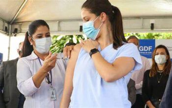 Casos diários de Covid podem chegar a 1 mi no Brasil, diz universidade