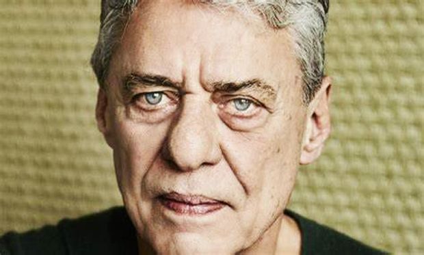 Chico Buarque diz que não cantará mais “Com açúcar, com afeto” que fez para Nara Leão