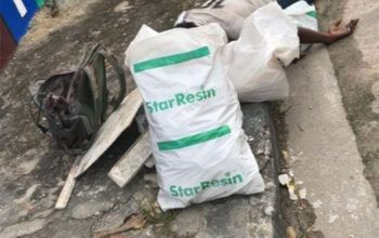 Corpo é encontrado no meio do lixo em calçada na Cidade Nova