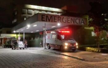 Homem é alvejado à tiro por integrante do Comando Vermelho em lanchonete