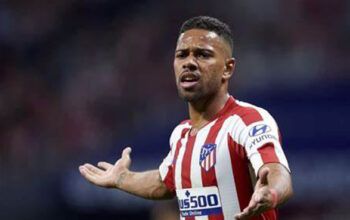 Jogador perde vaga na Seleção por não se vacinar, revela Tite