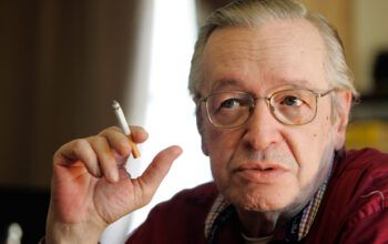 Olavo de Carvalho, guru do bolsonarismo, morre aos 74 anos