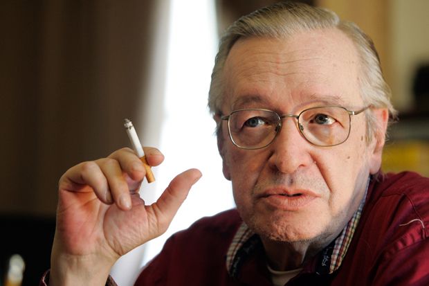 Olavo de Carvalho, guru do bolsonarismo, morre aos 74 anos