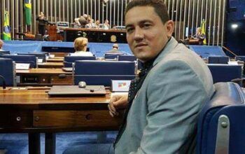 Prefeito de Borba aumenta seus salários de R$ 16 mil para R$ 25 mil por mês