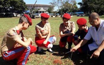 Sargento do Exército é condenado por beijar aluna do Colégio Militar