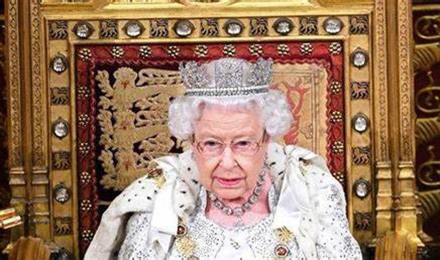 Aos 95 anos, Rainha Elizabeth II testa positivo para Covid