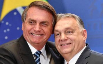 Bolsonaro atravessa o mundo para encontrar irmão de fé, camarada