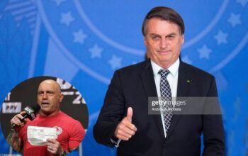 Bolsonaro publica post em inglês com apoio a apresentador antivacina