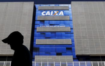 Caixa libera abono do PIS/Pasep para trabalhadores nascidos em março
