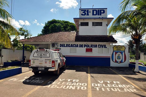 Dupla é presa no Iranduba por matar um homem e deixar outro ferido