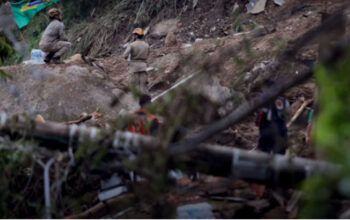 Mortes em Petrópolis chegam a 136; há mais de 200 desaparecidos