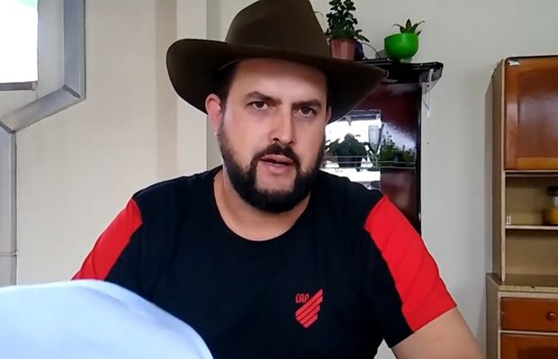 Preso em casa, caminhoneiro Zé Trovão quer ser candidato em 2022