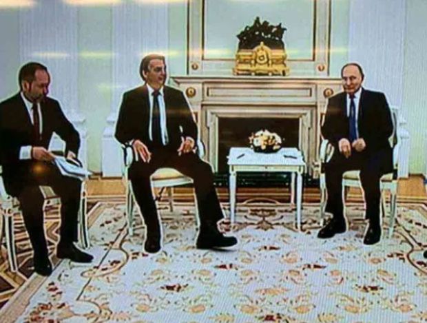 “Somos solidários à Rússia”, diz Bolsonaro a Putin